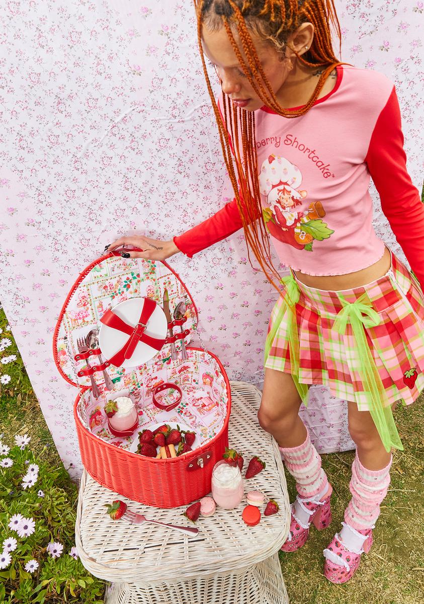Dolls Kill X Strawberry Shortcake Wicker Picnic Basket With Cutlery Plate  Set - Red