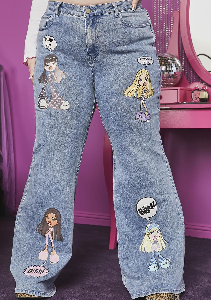 Plus Size Dolls Kill x Bratz Flared Denim Graphic Jeans - Light Wash Blue